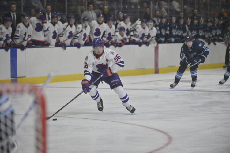 Phantoms fall Capitals in series opener